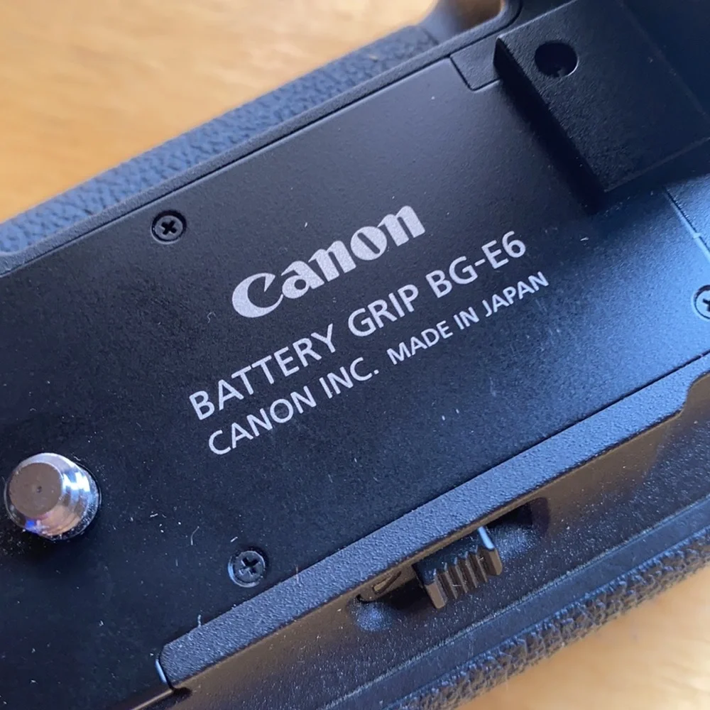 Canon battery grip BG-E6